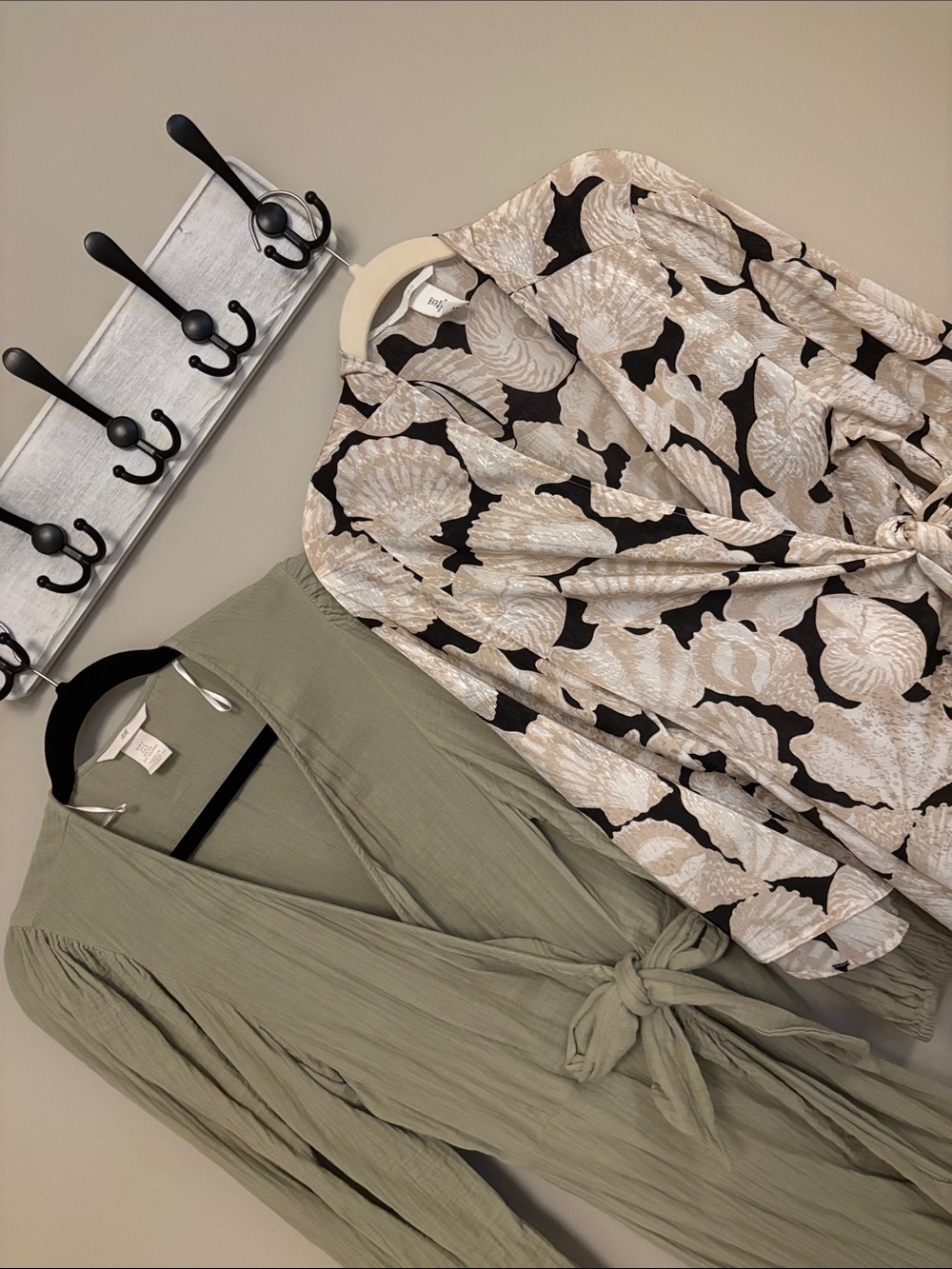 🎀BUNDLE🎀 Olive Green Wrap Dress & Black Cream Floral Wrap Dress - Picture 2 of 4
